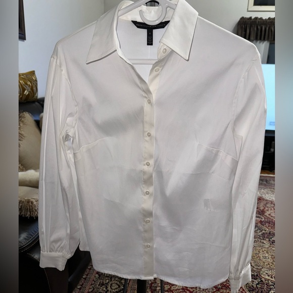 WHBM cotton blouse, new w tags, sleeve w stretch detail. Size 0 - Picture 2 of 8